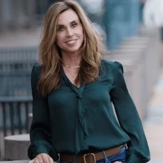 jennifer canning - therapist.