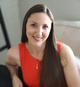 lauren childress headshot, therapist.